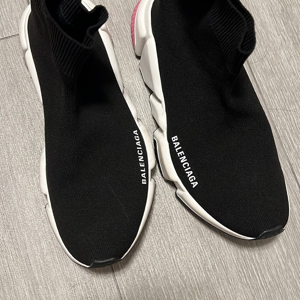Mint condition balenciaga sneakers - Picture 3 of 5